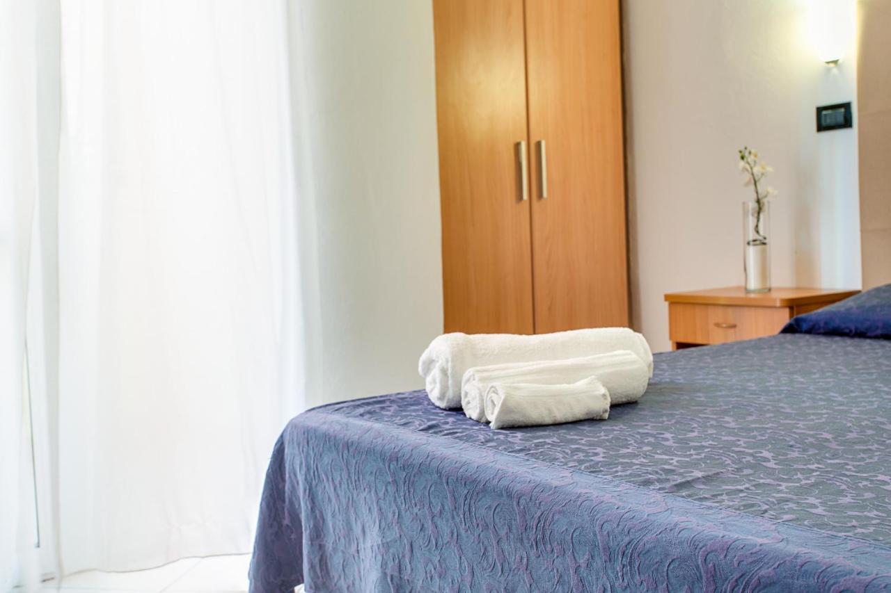 Hotel Anthos Cesenatico Esterno foto